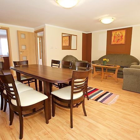 Zoli Apartmanok-Bródy 51-53 Hajdúszoboszló Exterior foto